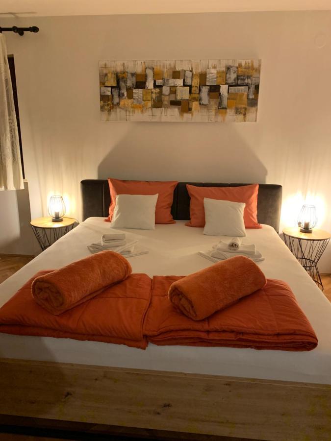 Puntižela-Patty Apartment Pula Bagian luar foto