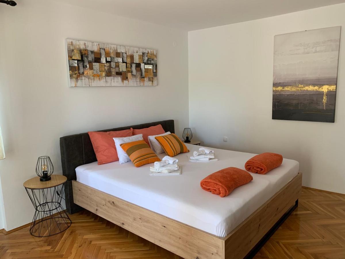Puntižela-Patty Apartment Pula Bagian luar foto